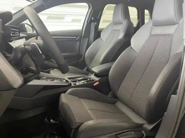 Audi A3 sportback 40 tfsi e 204ch phev s line s tronic 6 — photo 13