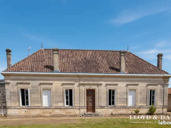 Terrain 29000 m² Blaye