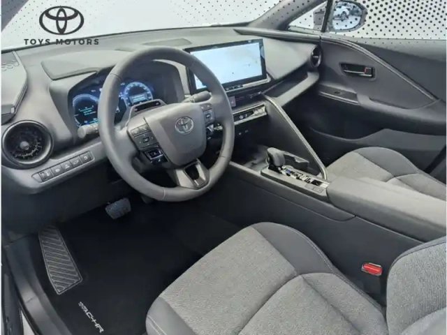 Toyota C-Hr 2.0 phev 225 graphic — photo 8