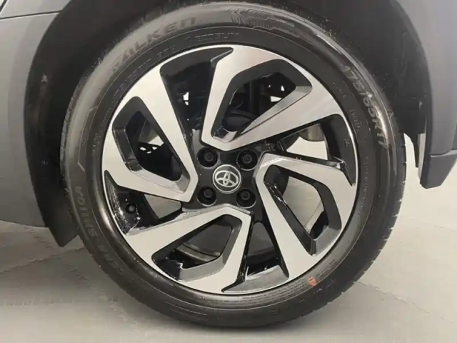 Toyota Aygo 1.0 vvt-i 72 design — photo 9
