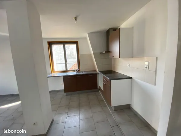 A louer appartement 2 chambres duplex centre watten