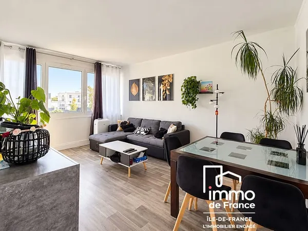 Appartement Gagny 4 pièces 70,02 m2 2 minutes à pied de la gare du Chenay-Gagny