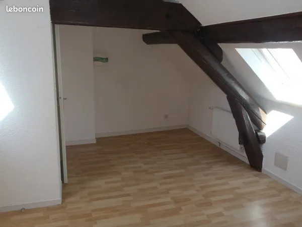 Appartement Location Saint-Laurent-du-Pont 2p 25m² 450€