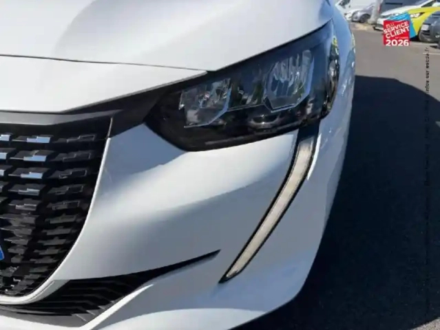 Peugeot 208 1.2 puretech 100ch s/s allure eat8 carplay — photo 13
