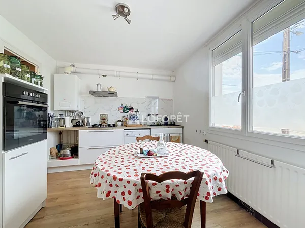 Appartement Parthenay 3 pièce(s) 73 m2