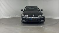 Bmw Série 3 Touring 318dA MH 150ch Luxury — photo 2