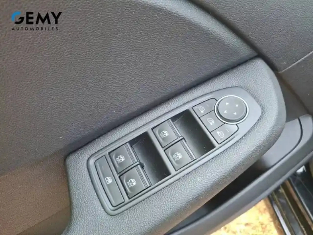 Renault Clio tce 90 — photo 15