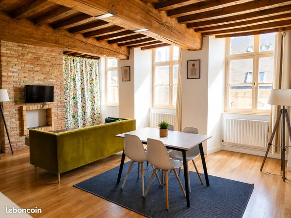 A louer appartement lumineux ville haute