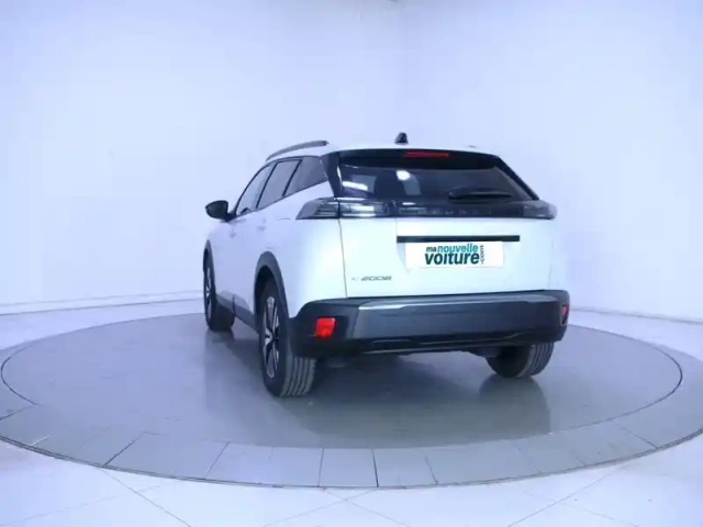 Peugeot 2008 electrique 54 kwh 156 ch — photo 18