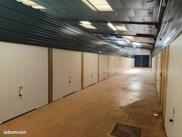 Location box, garage, garde meuble, 14 m²