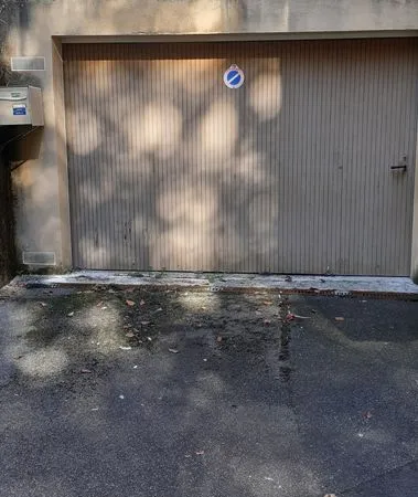 Particulier Vends garage hyper centre de Quimper