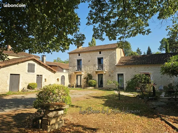 Maison Vente Sorges et Ligueux en Périgord 6p 155m² 243800€