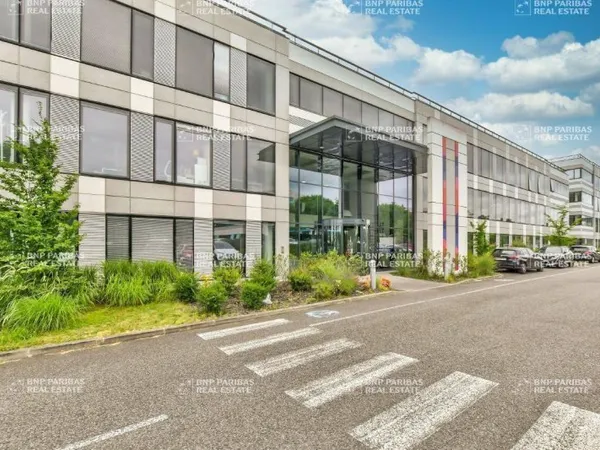 Bureaux 1790 m²