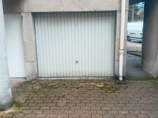 Loue Garage