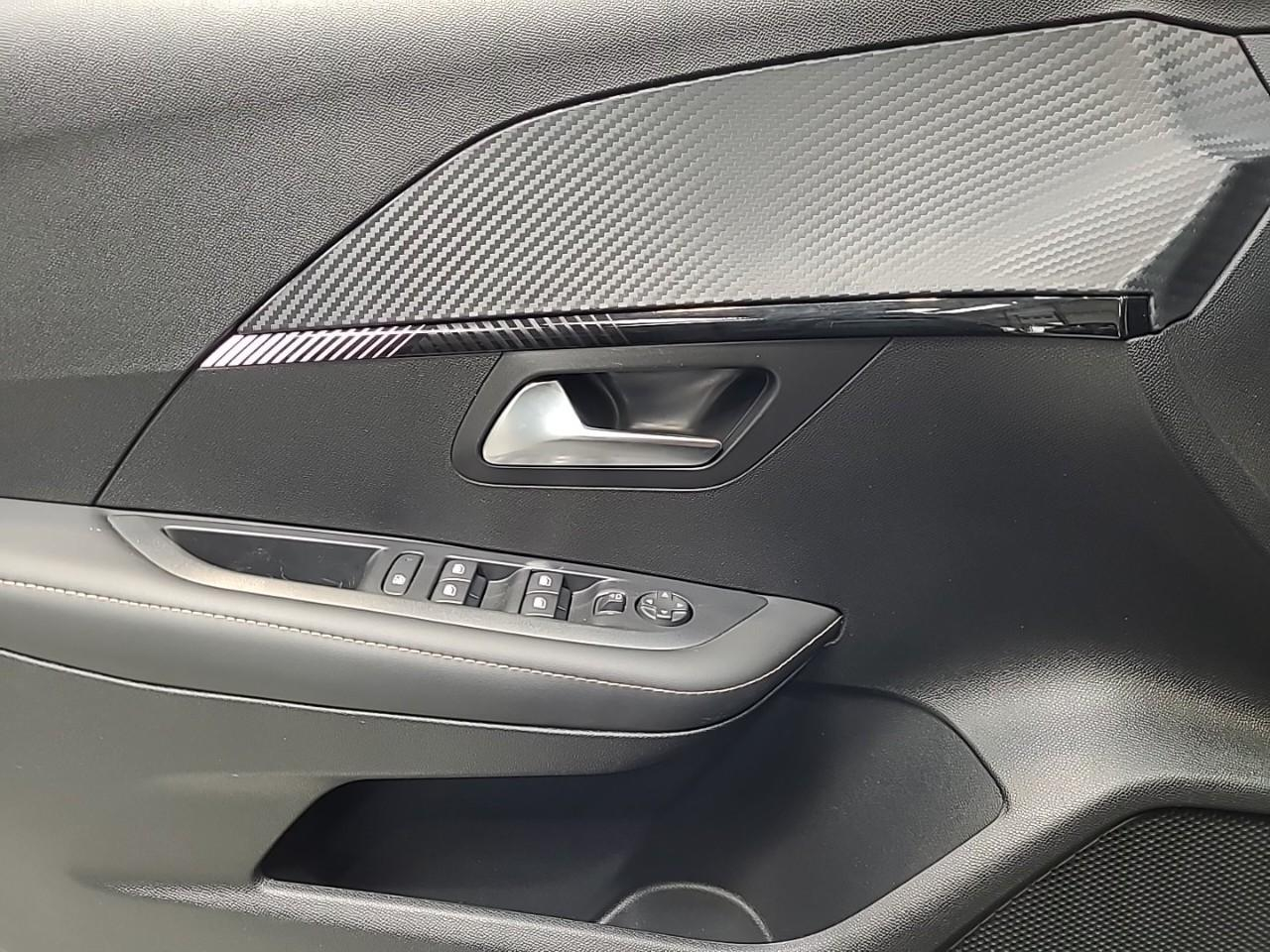 Peugeot 208 hybrid 110 ch e-dcs6 allure — photo 25