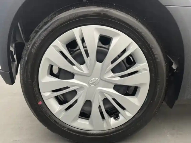 Toyota Aygo 1.0 vvt-i 72 dynamic — photo 9