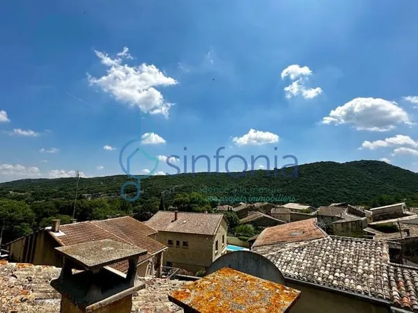 COLLIAS Maison de village en pierre Proche Uzès dans le Gard 30
