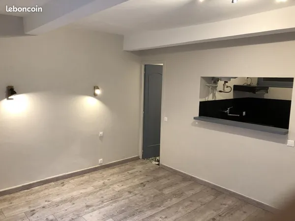 Studio 1 pièce 23 m²