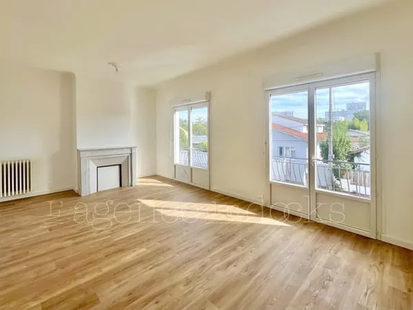 BORDEAUX / LE BOUSCAT - VASTE T4 123m2 AVEC JARDIN, BALCON E