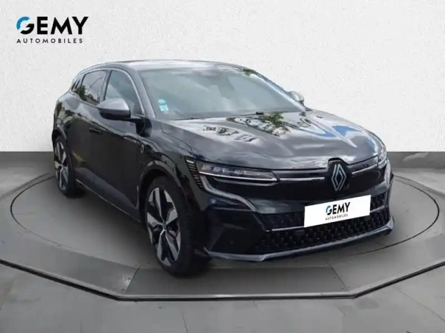 Renault Megane e-tech ev60 220 ch super charge — photo 3