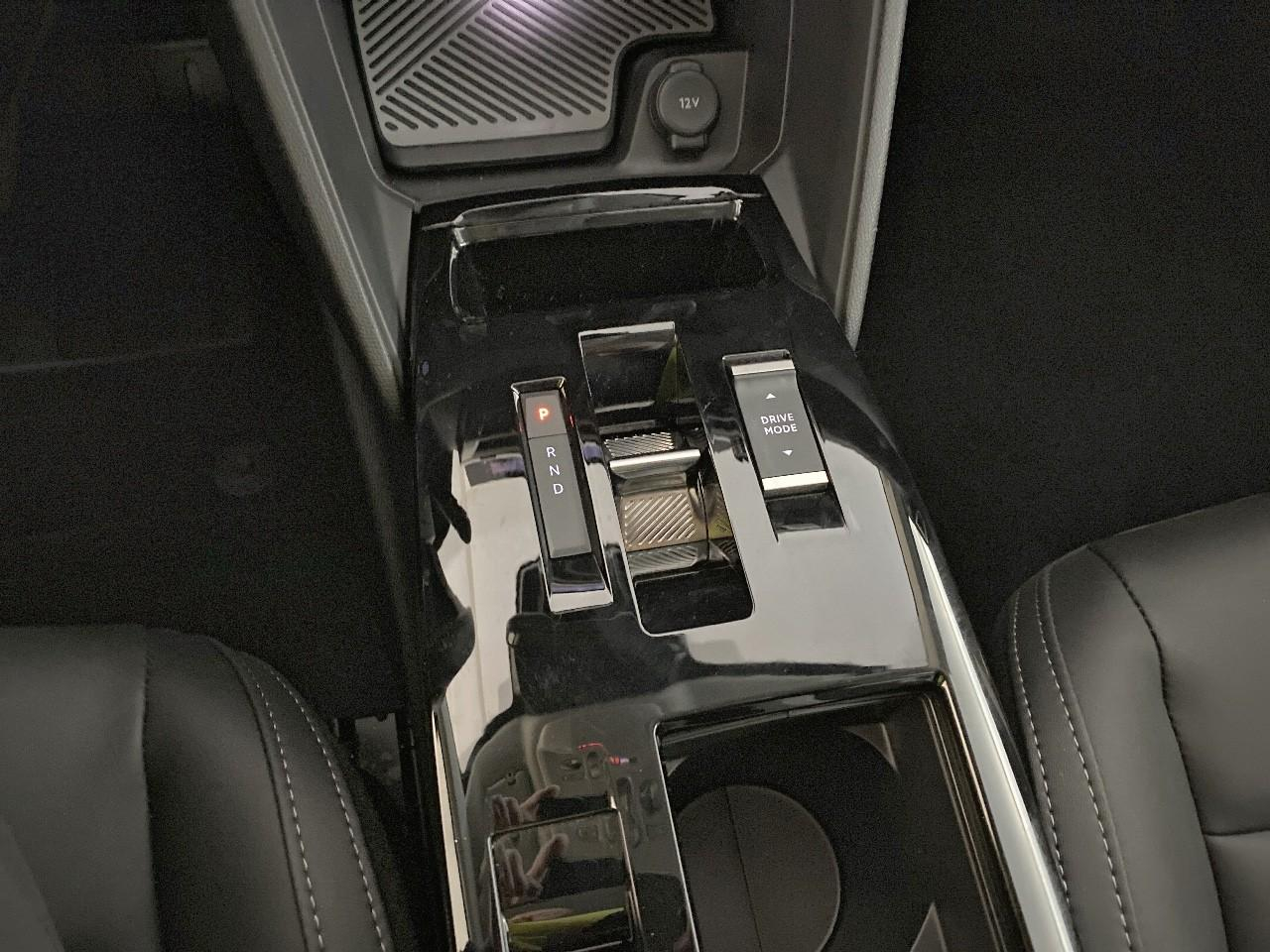 Citroën C4 hybride 145 ch e-dcs6 max — photo 17