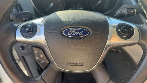 Ford C-max 1.0 EcoBoost 100 - Titanium – 2014 – 141541 km – Essence – Boîte Manuelle — photo 4