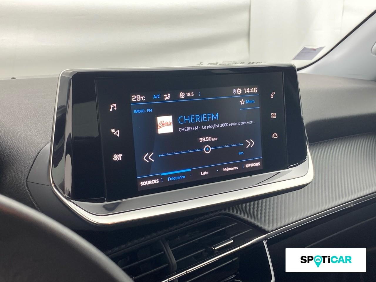 Peugeot 2008 1.2 puretech 100ch s&s style — photo 13