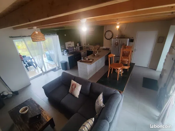 Maison 4 chambres - location meublée à l'année