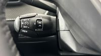 Peugeot 2008 1.2 PureTech 100ch S&S Allure — photo 25