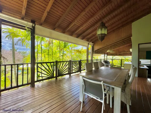 Propriété 9 pièces 205 m²