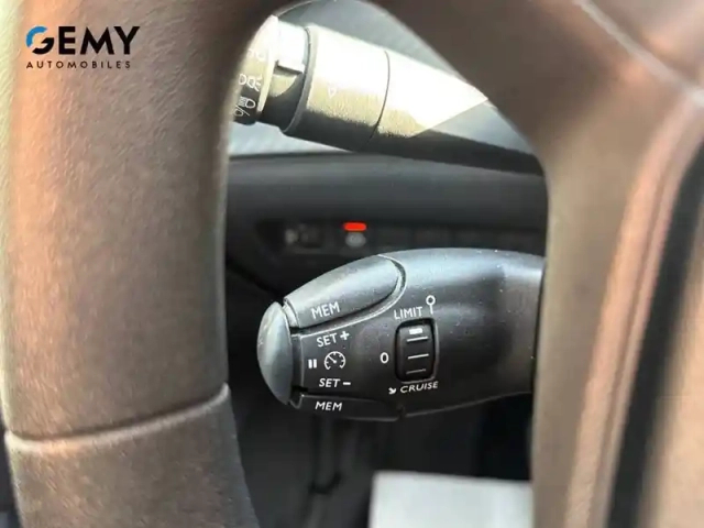 Peugeot 208 bluehdi 100 s&amp;s bvm6 — photo 57