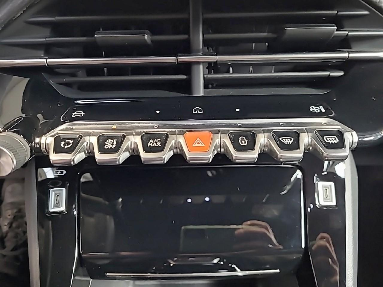 Peugeot 2008 electrique 156 ch 54 kwh gt — photo 25