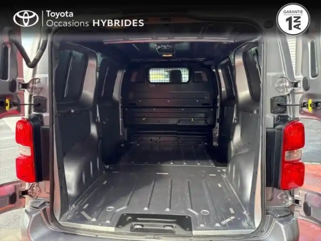 Toyota Proace medium 2.0 d-4d 180 business bva rc23 — photo 10