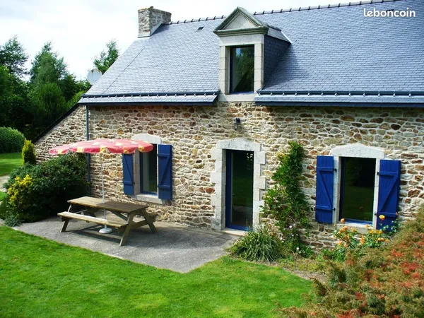 Location meublée à l'année, campagne de Pluvigner, 3 ch, garage, jardin