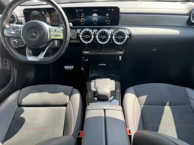 Mercedes Cla 200 d shooting brake amg l — photo 9