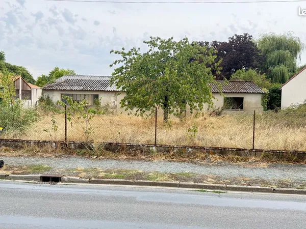 Terrain 2343 m² Coulon
