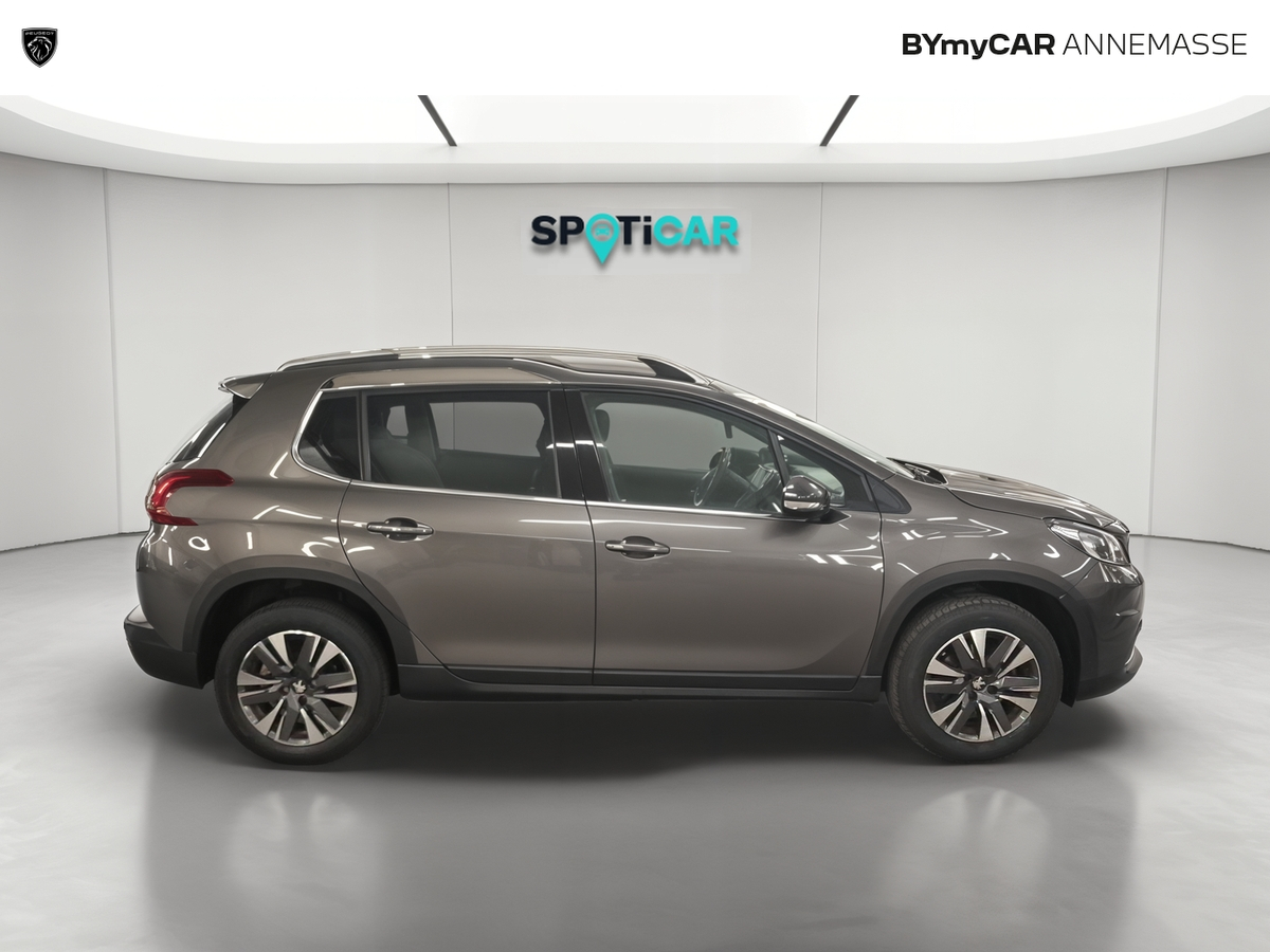 Peugeot 2008 PureTech 110ch S&amp;S EAT6 — photo 6