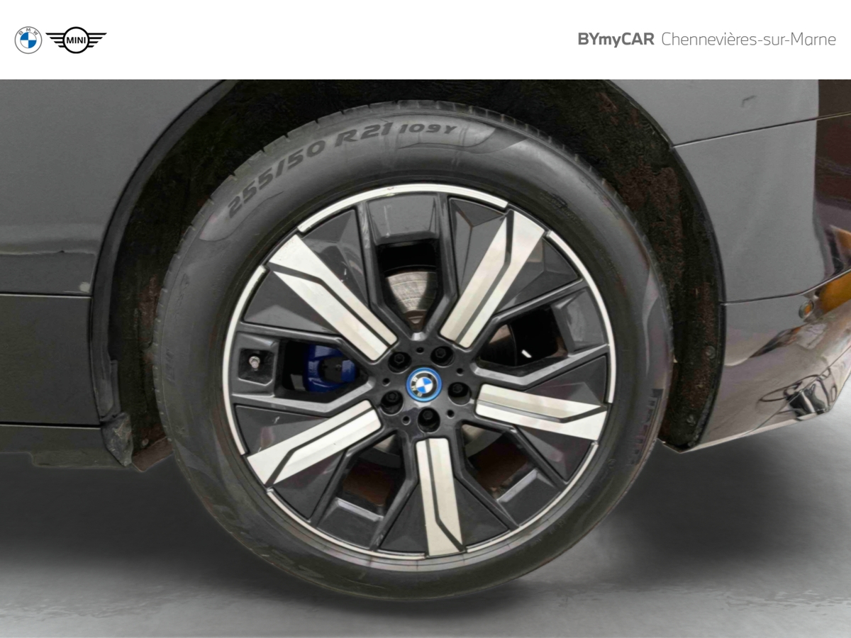 BMW iX xDrive40 326ch — photo 19