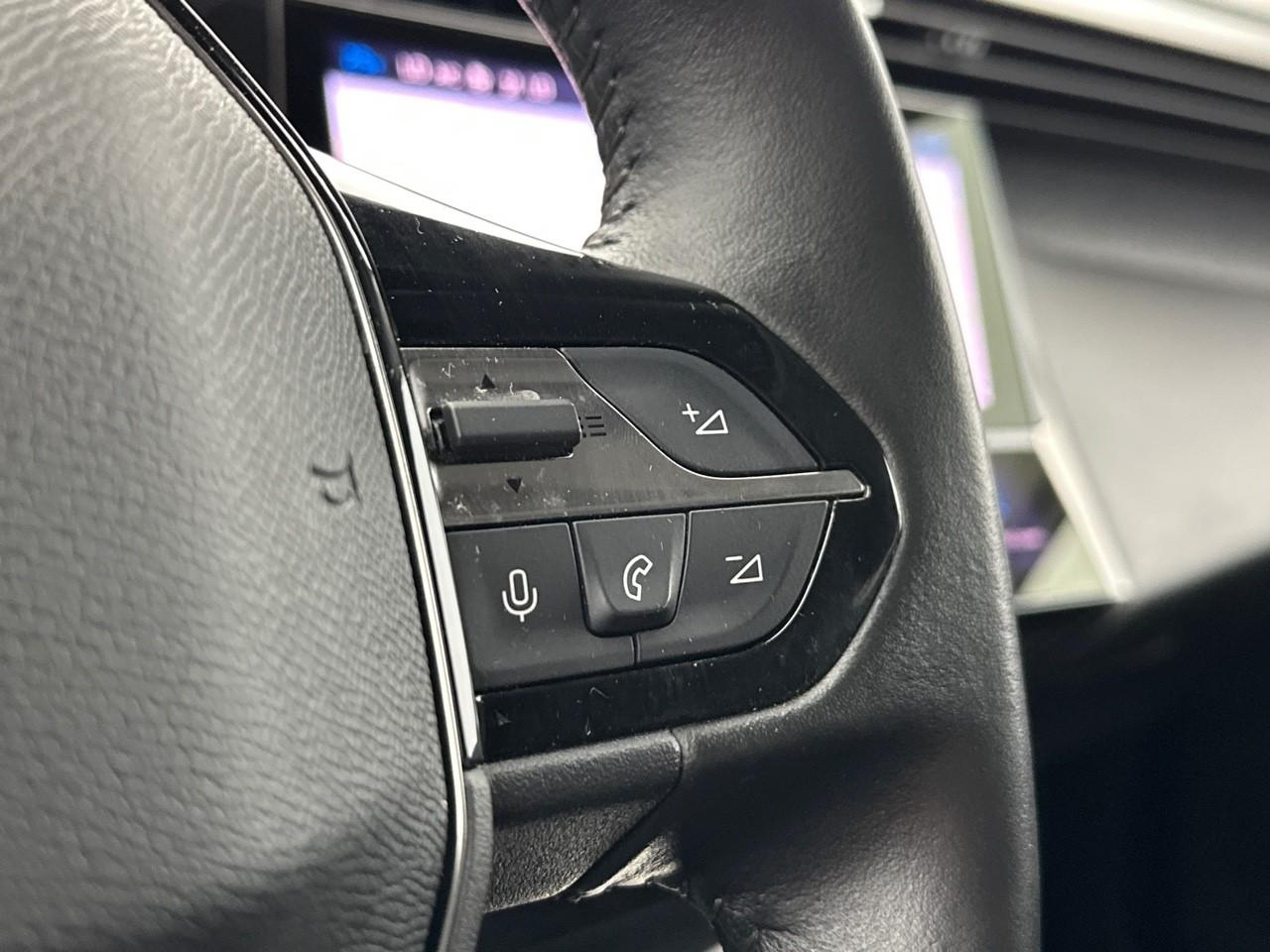 Peugeot 308 phev 180 e-eat8 allure pack — photo 19