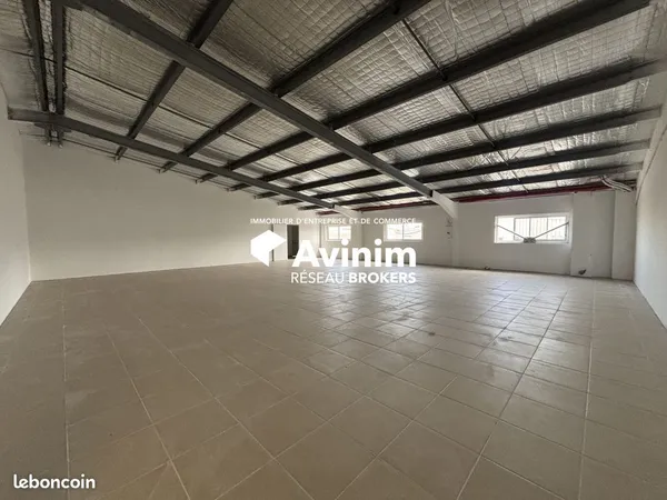 Bureaux 309 m² Baie-Mahault