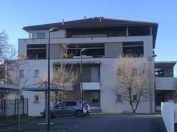 T1 - 27.53m ²