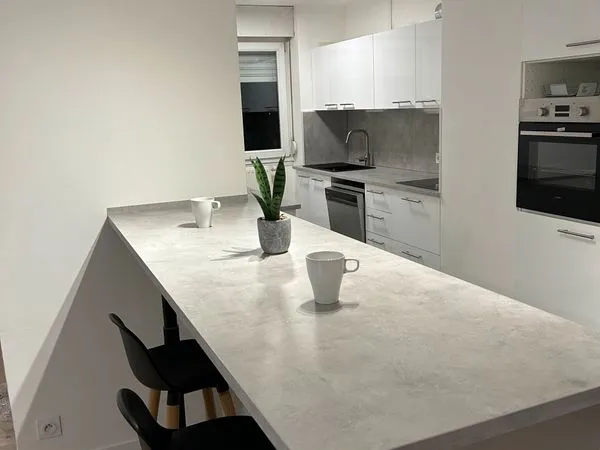 3p 65m2 meublé chauffage/eau chaude inclus - Proche Gare