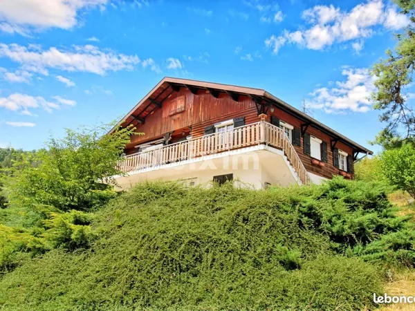 Maison 8 pièces 172 m²
