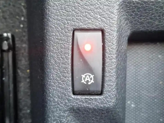 Dacia Sandero stepway tce 90 easy-r — photo 10