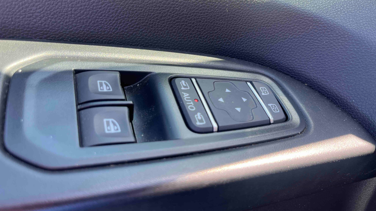 Renault Trafic Blue dCi 150 — photo 17