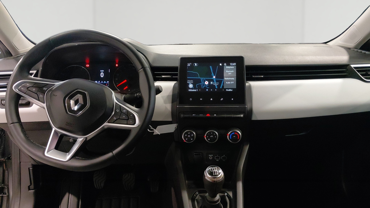 Renault Clio TCe 90 — photo 9
