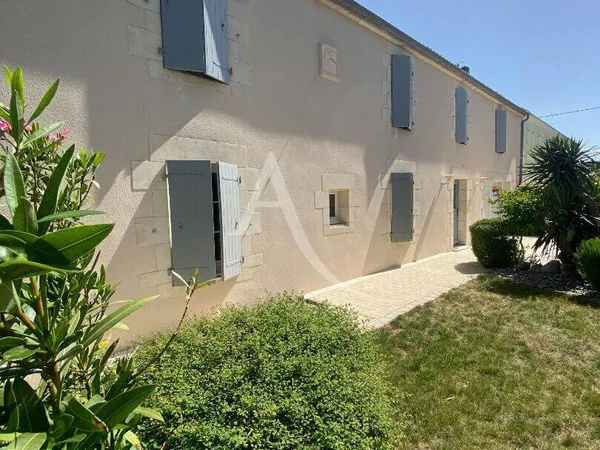 Maison 7 pièces 220 m²