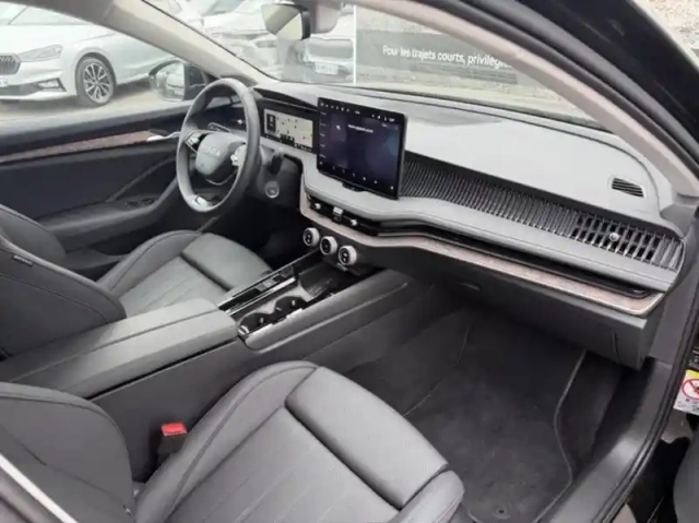 Skoda Superb 1.5 tsi 204ch phev laurin &amp; klement dsg6 — photo 10
