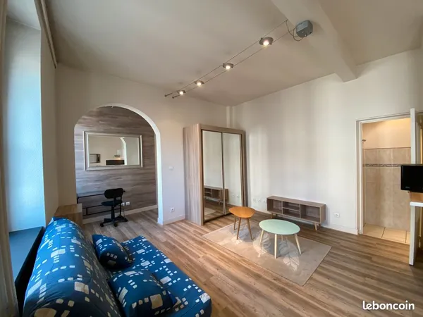 A louer grand studio en centre-ville de Montluçon