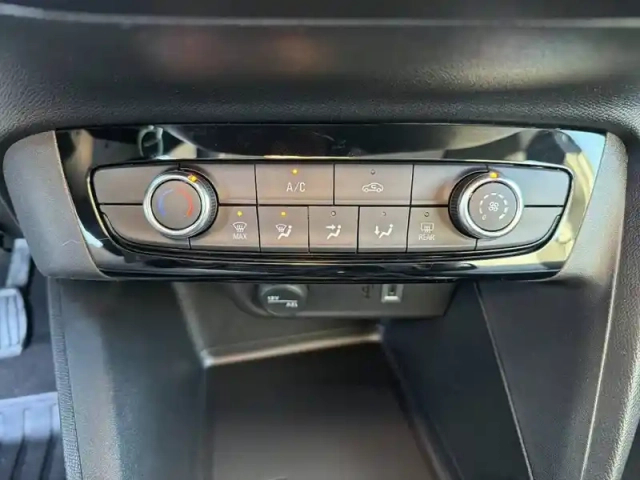Opel Corsa 1.2 turbo 100 ch bvm6 — photo 59